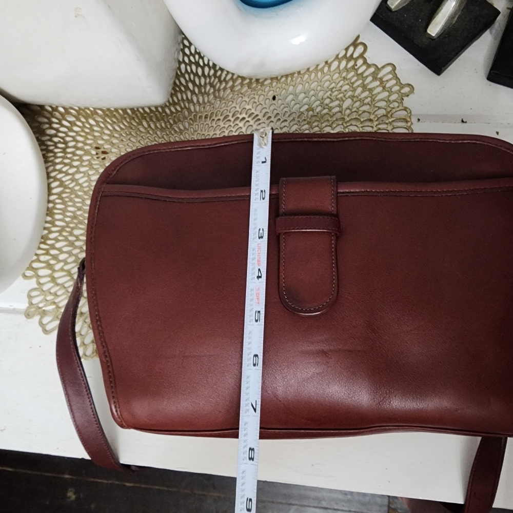 Vintage COACH Brighton Bag Burgandy - Picture 4 of 13